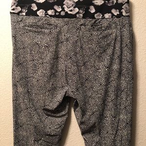 Lululemon Cycle to Work slacks